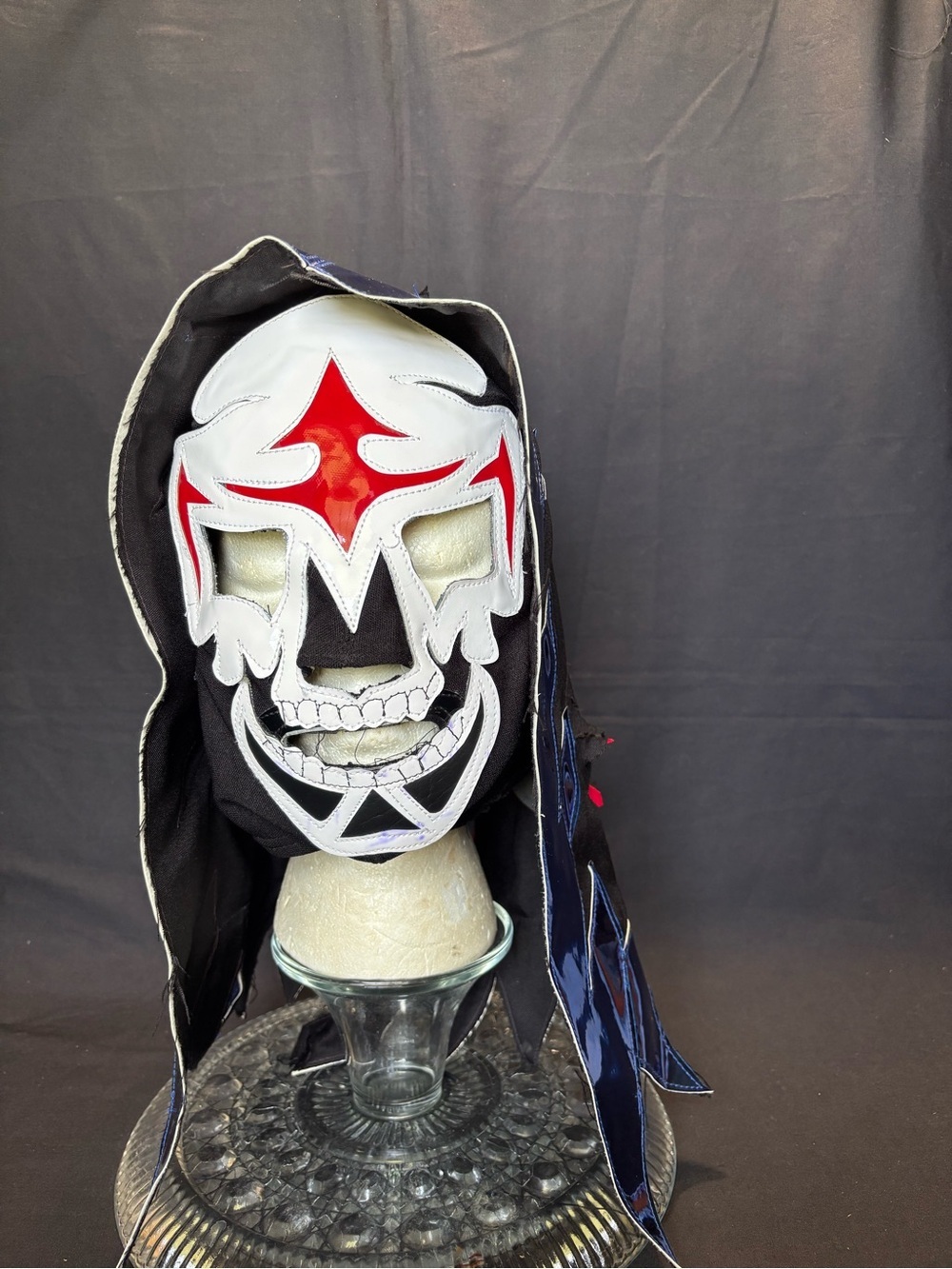 Skull Lucha Libre Wrestlingt Mask in White, Red & Black